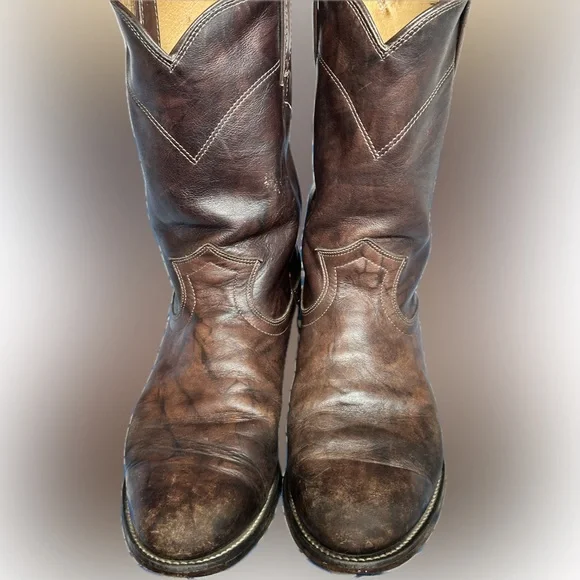 Justin boots, brown leather mens size 6, women’s size 7/7.5
